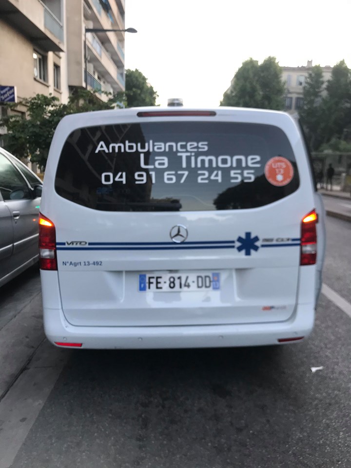 Ambulance la Timone de dos